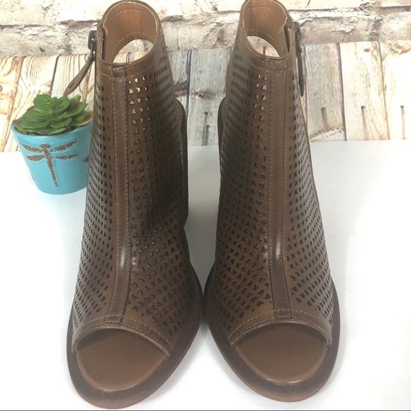 NEW Kelsi Dagger Brooklyn Mason Open Toe Heeled Sandals - Picture 3 of 8